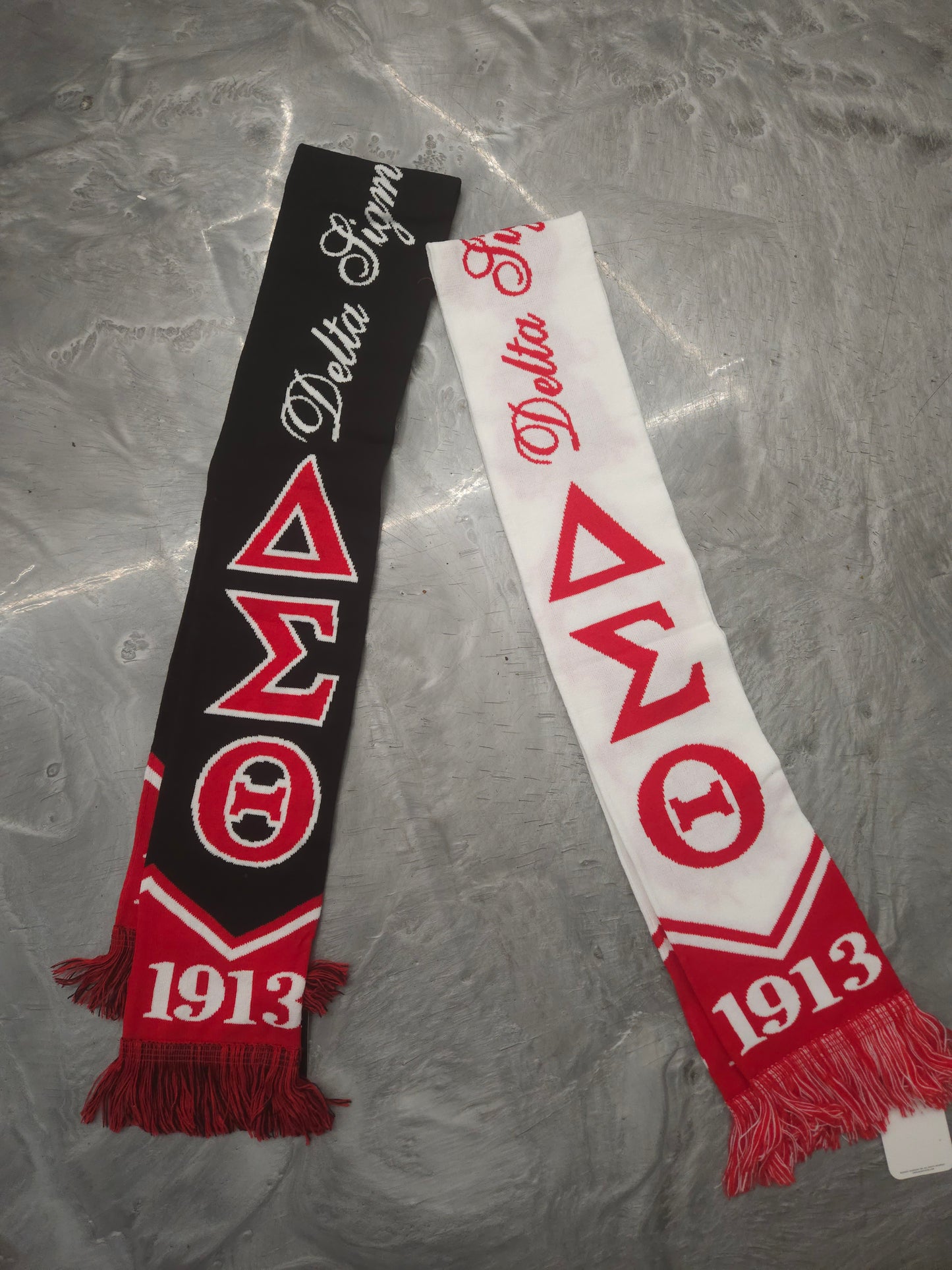 Delta Sigma Theta Winter scarf