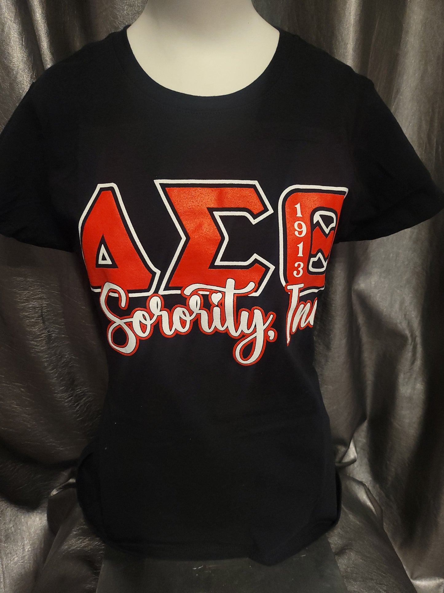 Delta Sigma Theta cursive T-shirt