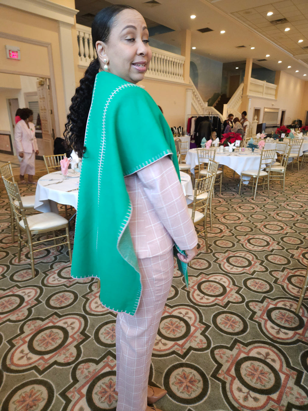 alpha-kappa-alpha-knit-wrap