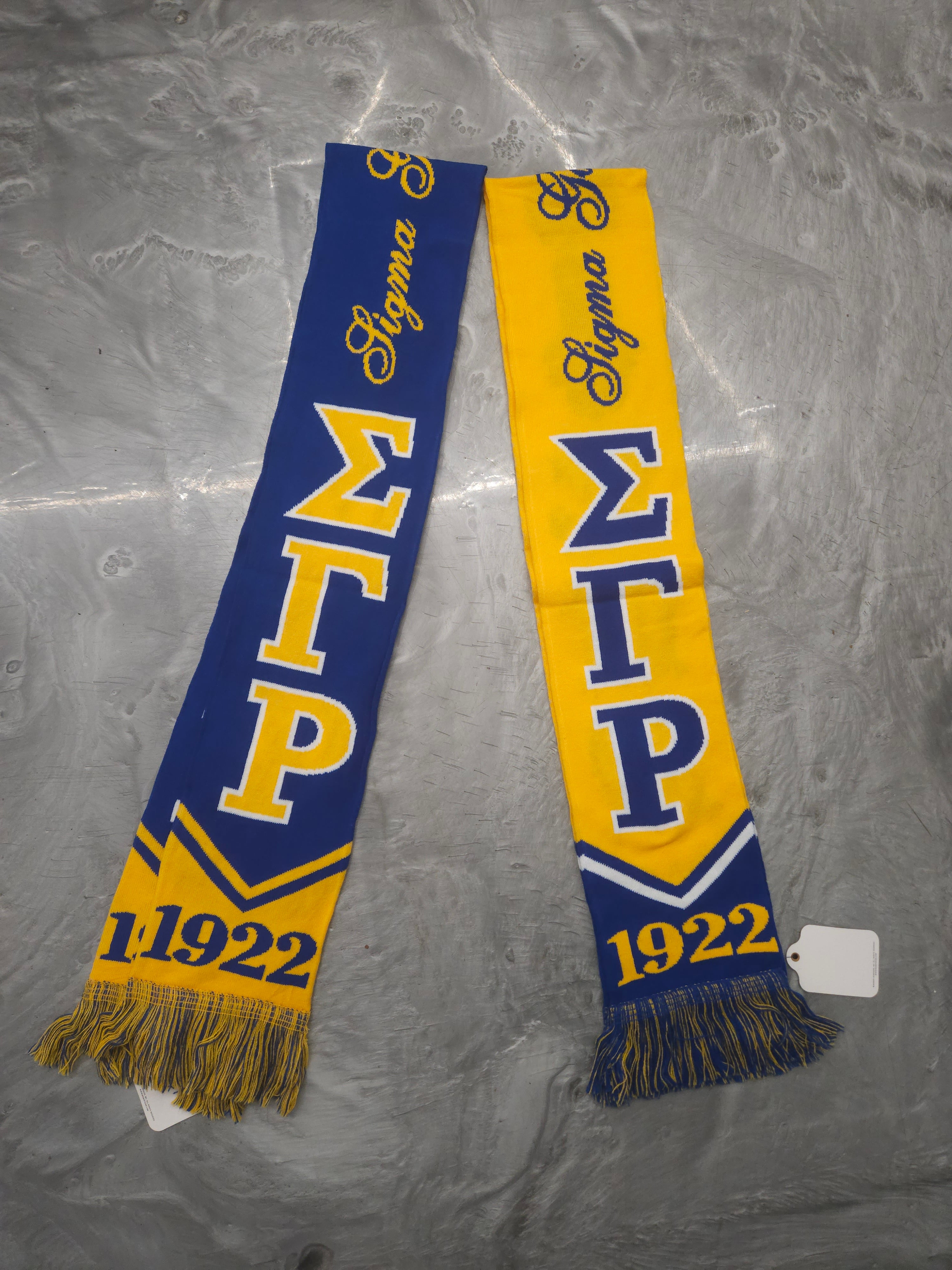 Sigma Gamma Rho winter scarf