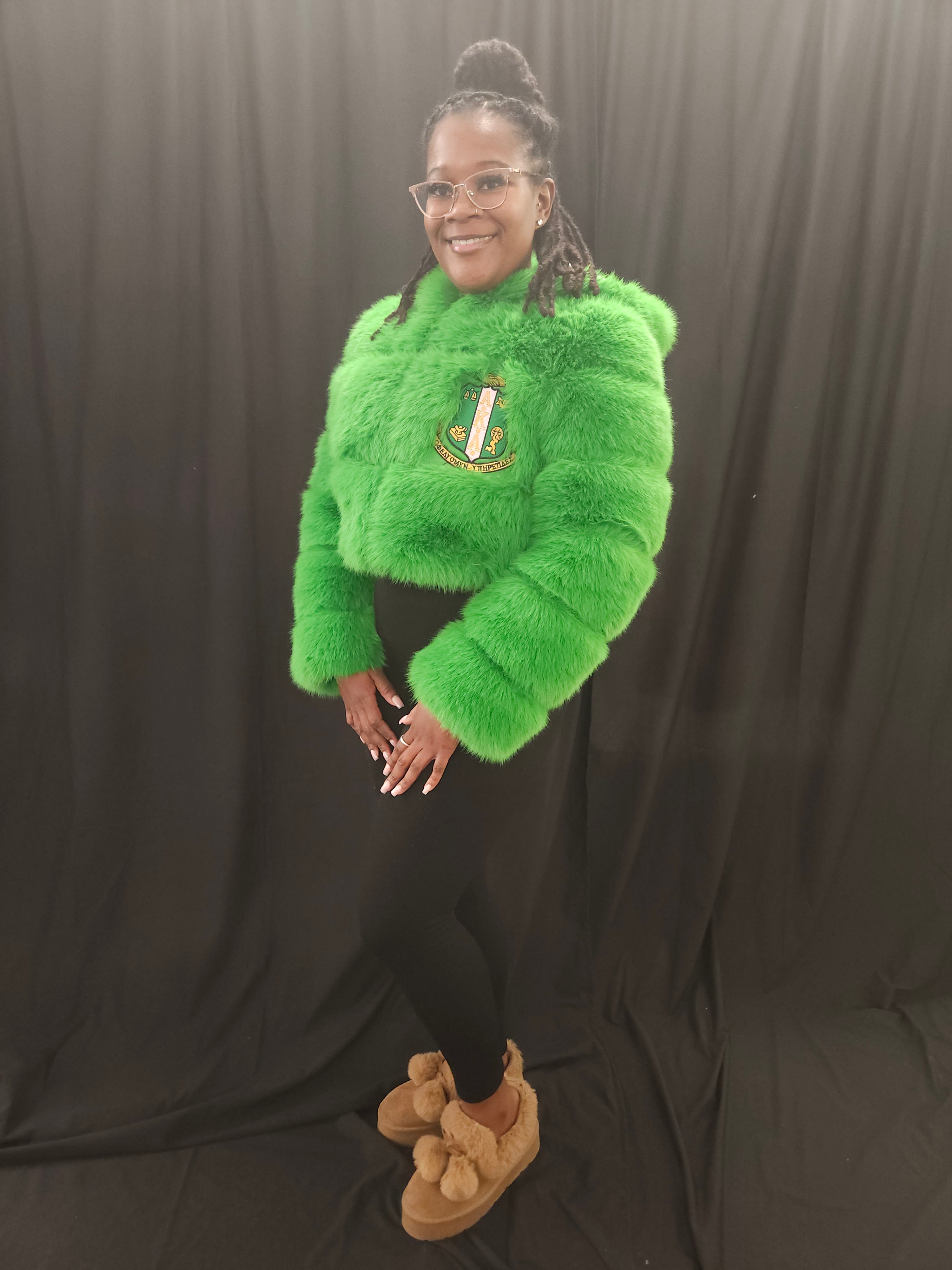 Alpha Kappa Alpha CROP Fur Coat (Presale) – Sororitique Inc.