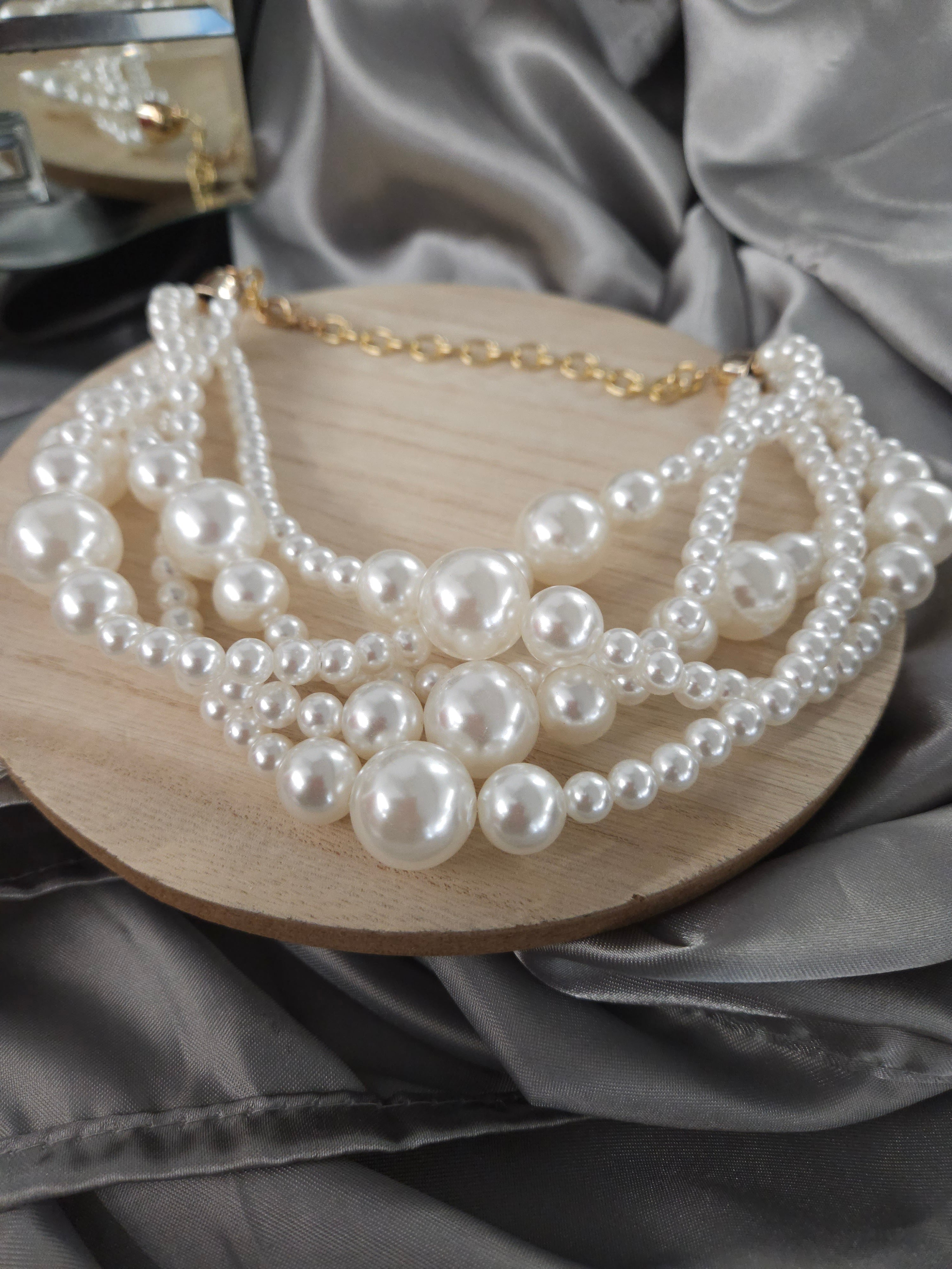 Pearl Necklace (twisted)