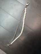 Pearl strap with link chain