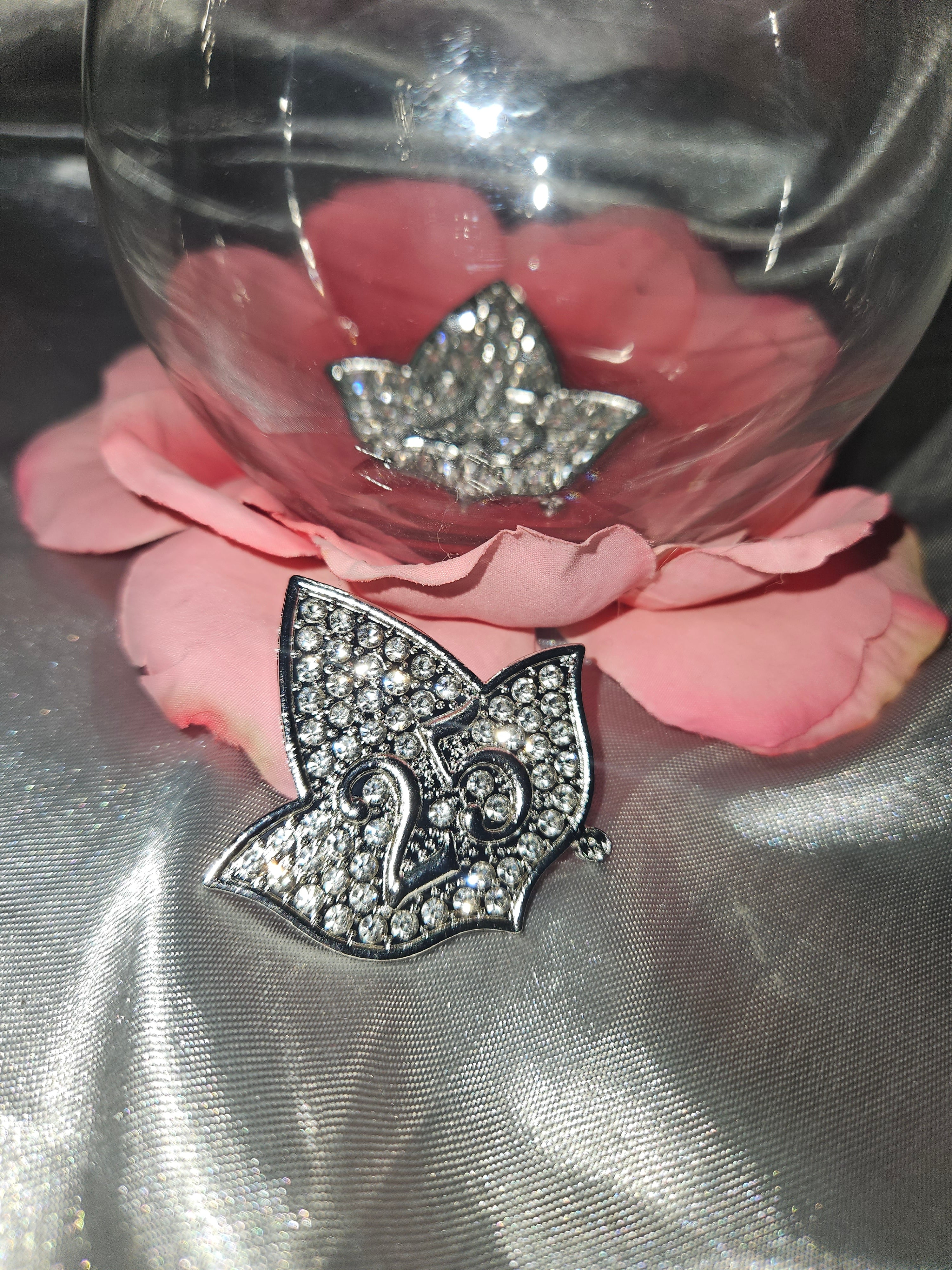 Alpha Kappa Alpha Silver Star Lapel pin