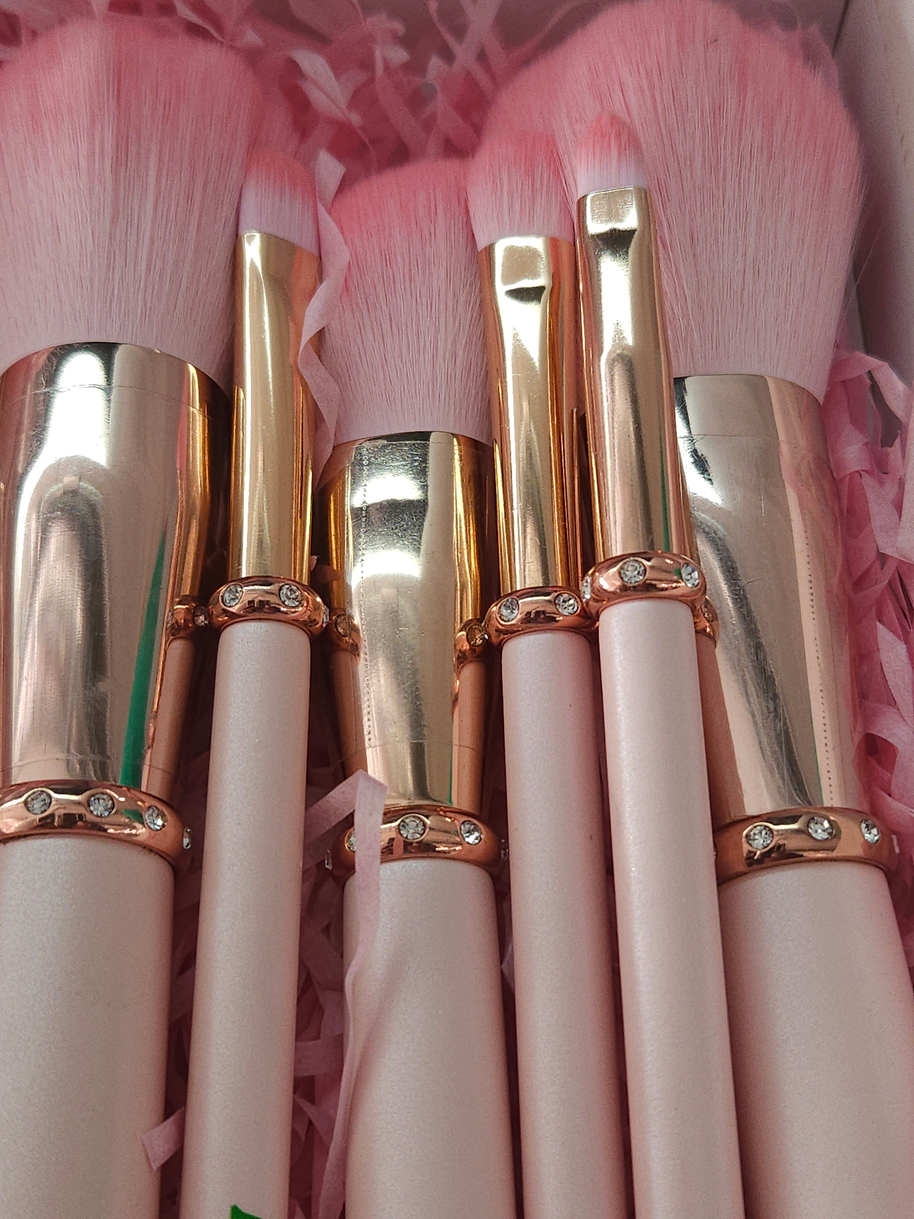 Alpha Kappa Alpha Makeup Brushes