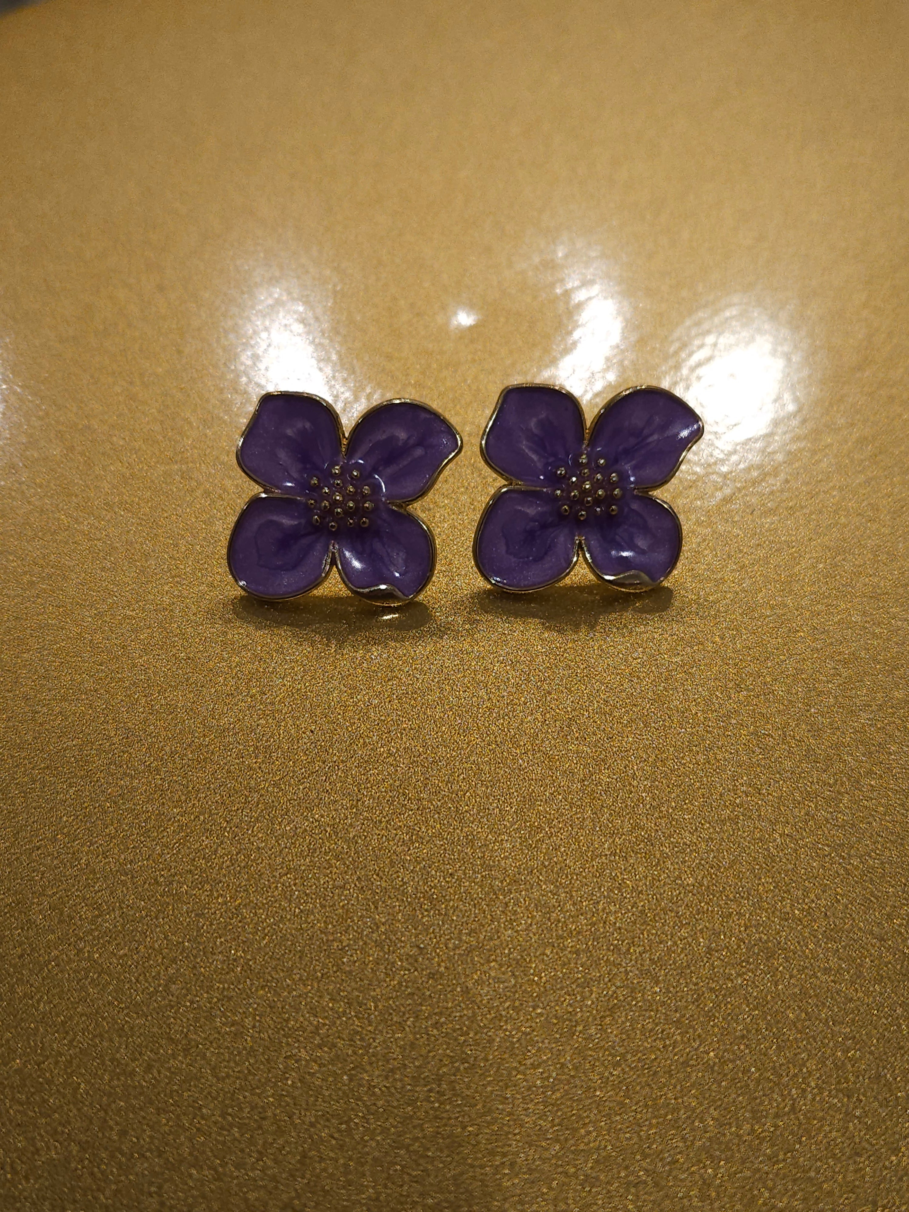 Violets earrings